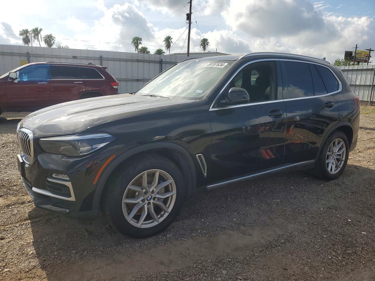 2021 BMW X5 Sdrive 40I - zdjęcie główne