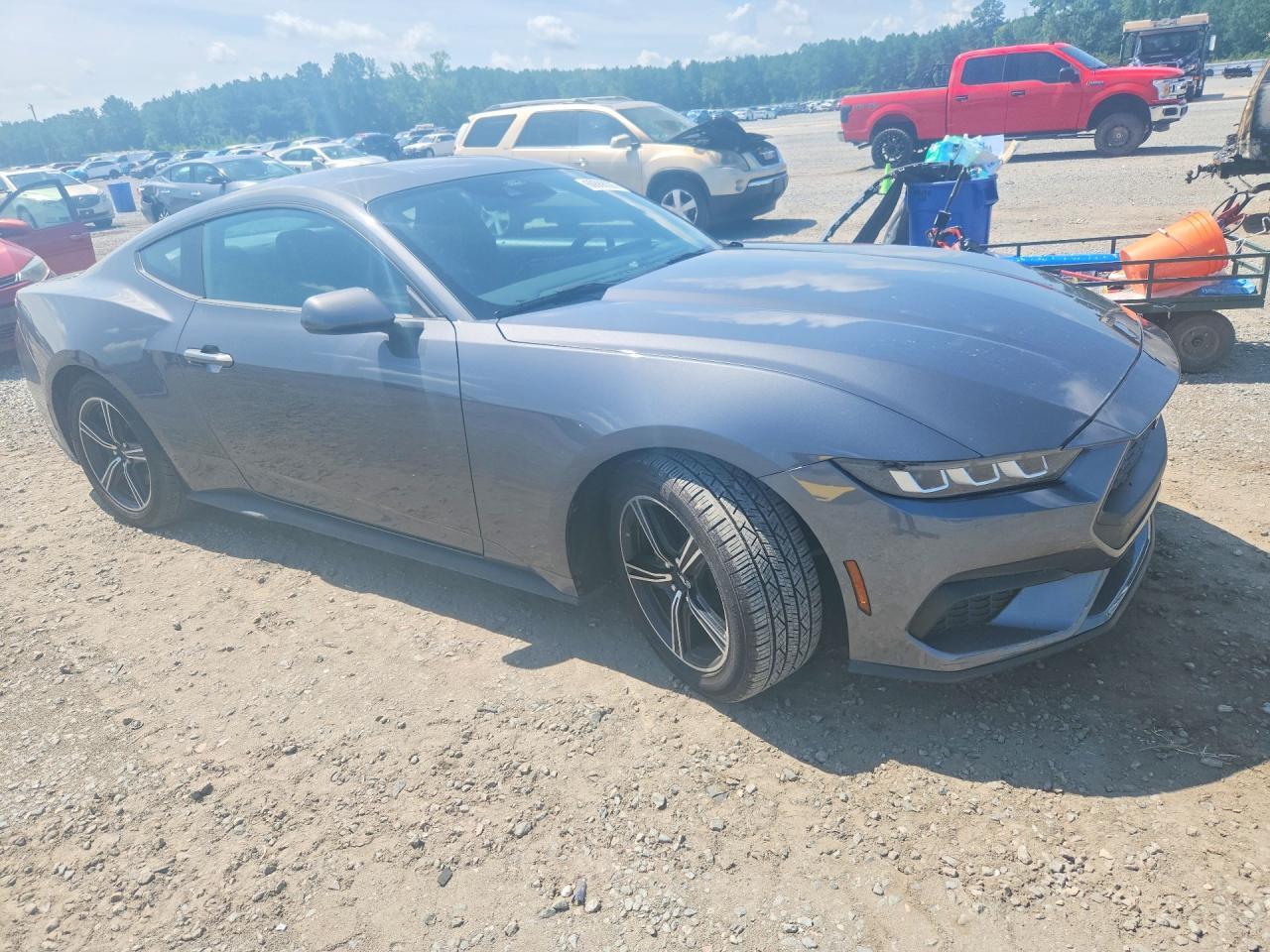 2024 Ford Mustang - zdjęcie 4