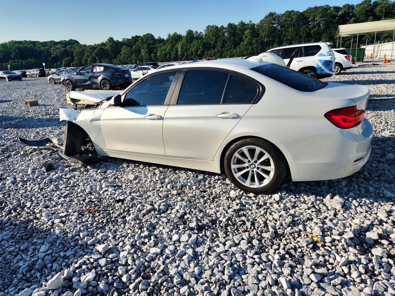 2017 BMW 320 I - zdjęcie 2