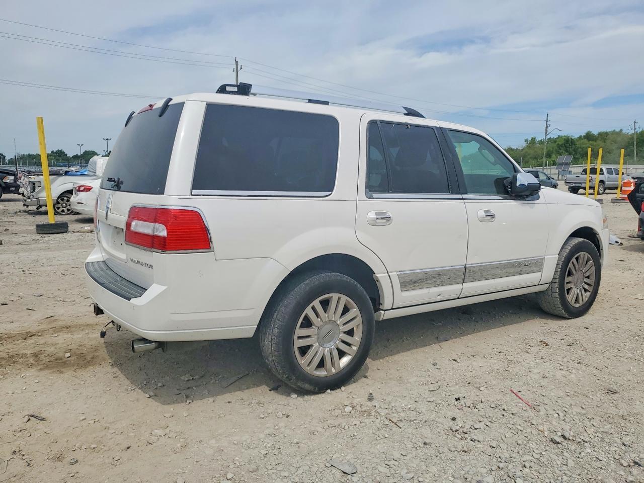 2013 Lincoln Navigator - zdjęcie 3