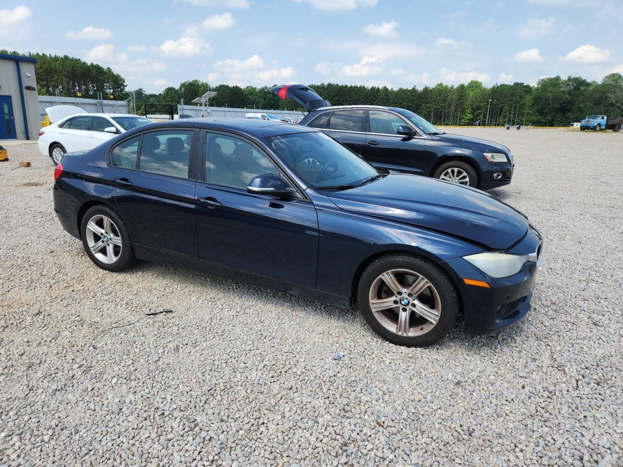 2013 BMW 328 I - zdjęcie 4