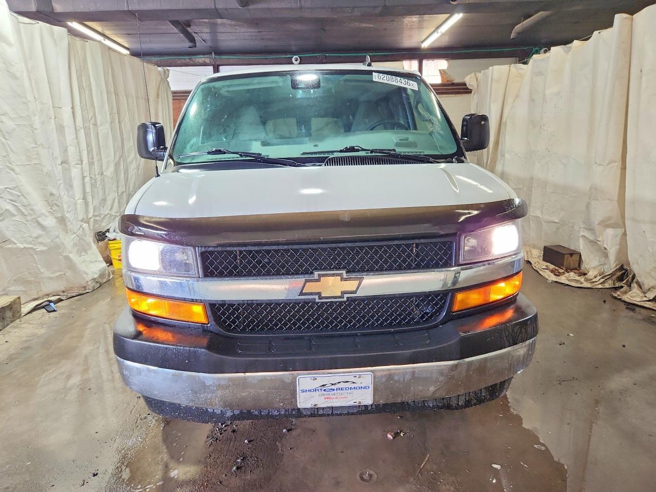 2020 Chevrolet Express G2500 Lt - zdjęcie 5