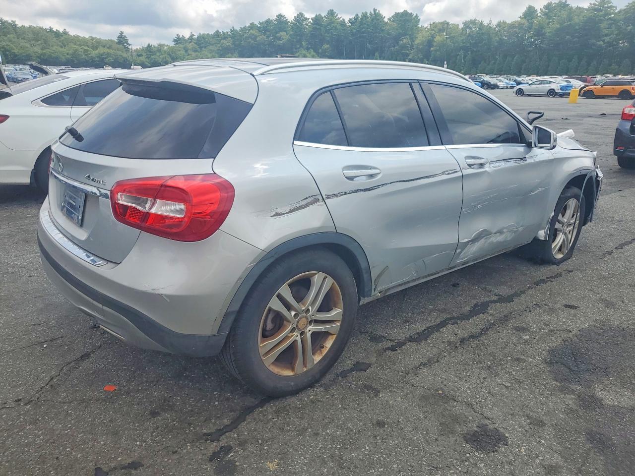 2015 Mercedes-Benz Gla 250 4Matic - zdjęcie 3