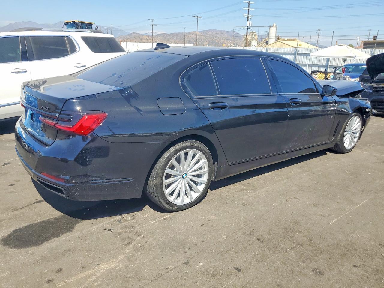 2020 BMW 740 I - zdjęcie 3
