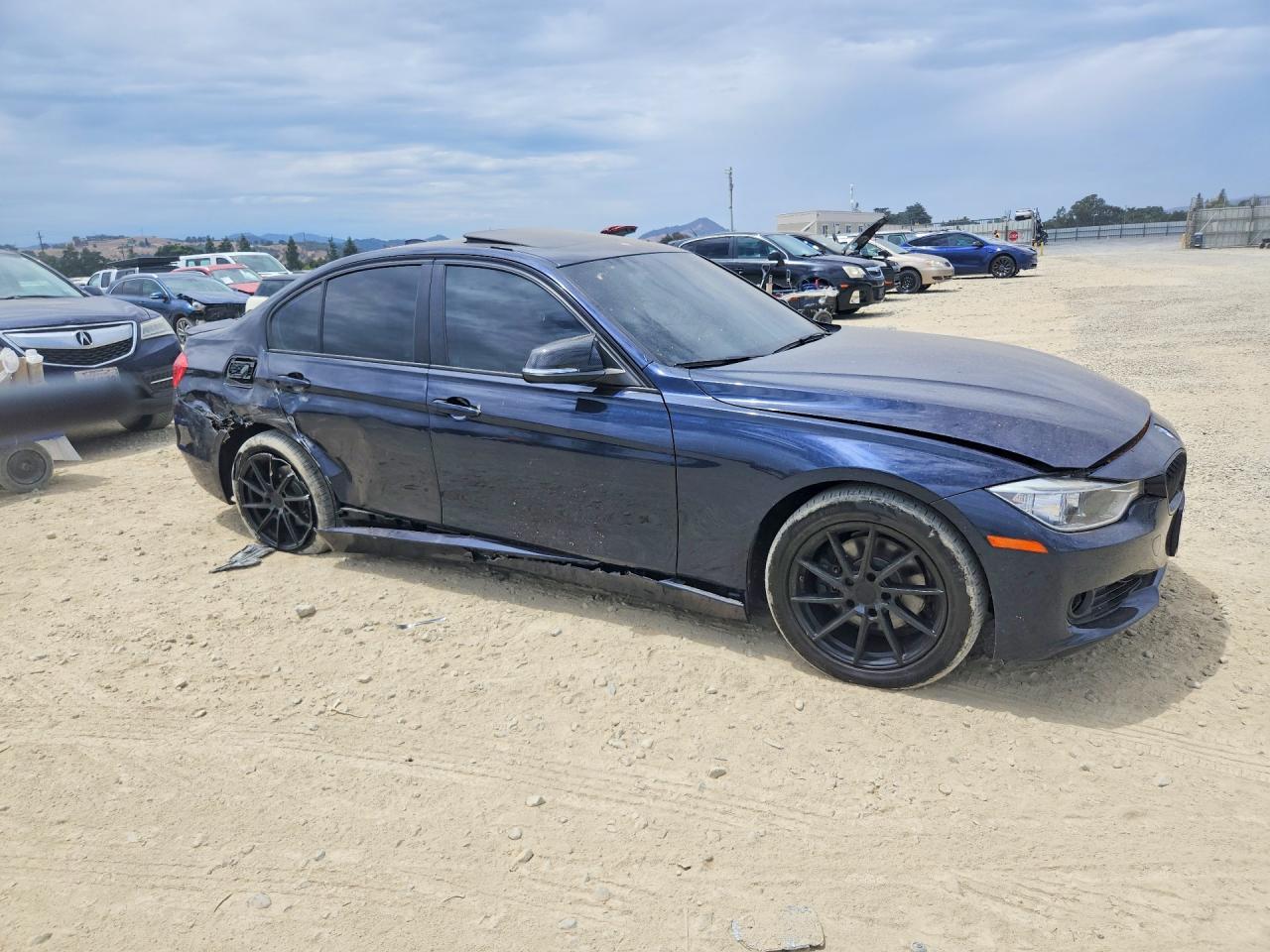 2013 BMW 328 I - zdjęcie 4