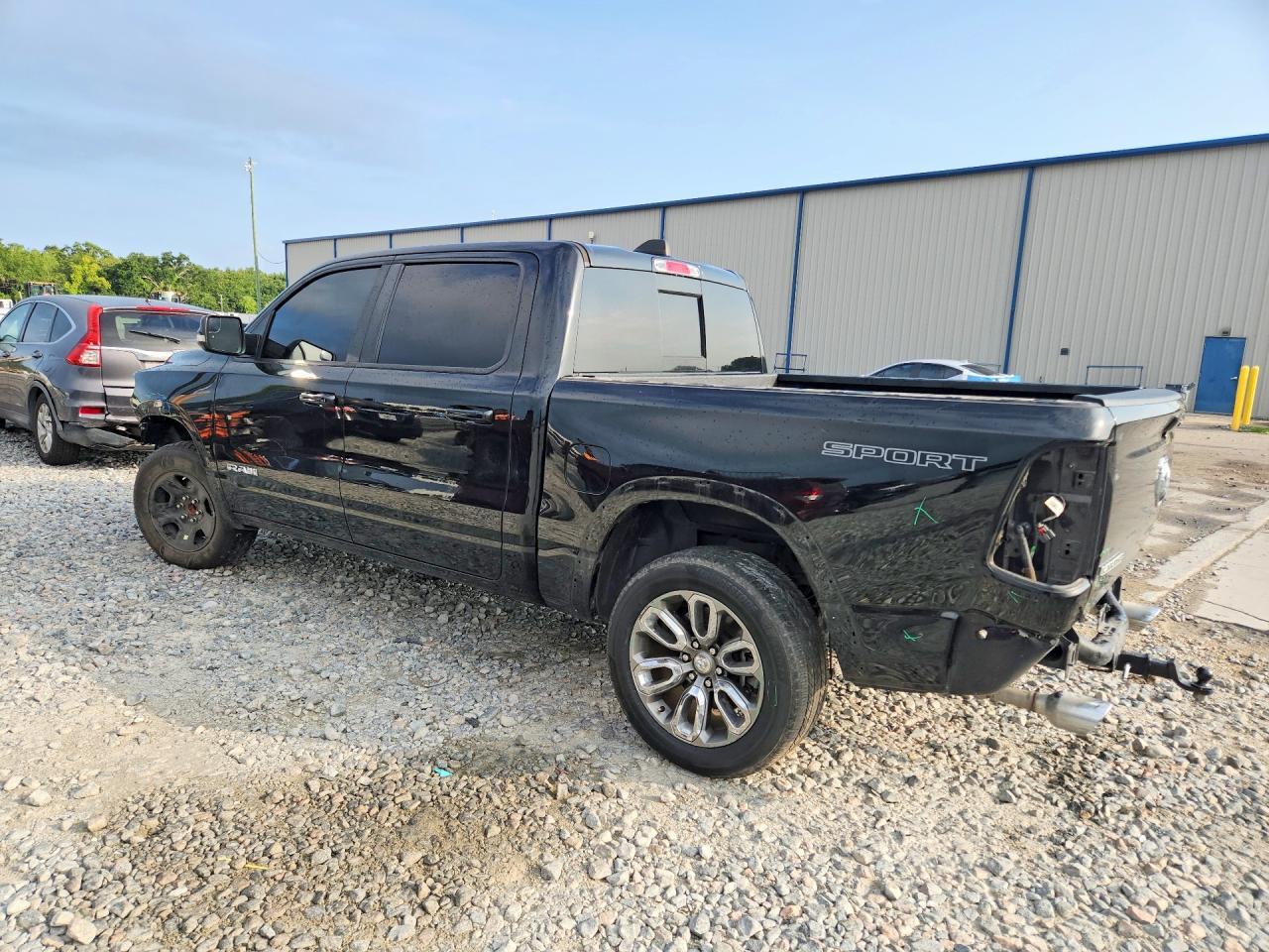 2021 Ram 1500 Laramie - zdjęcie 2