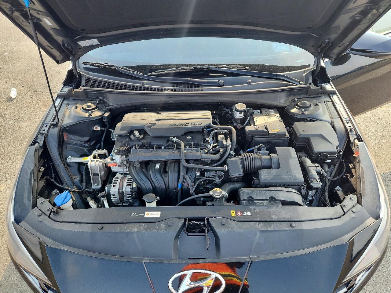 2023 Hyundai Elantra Limited - zdjęcie 11