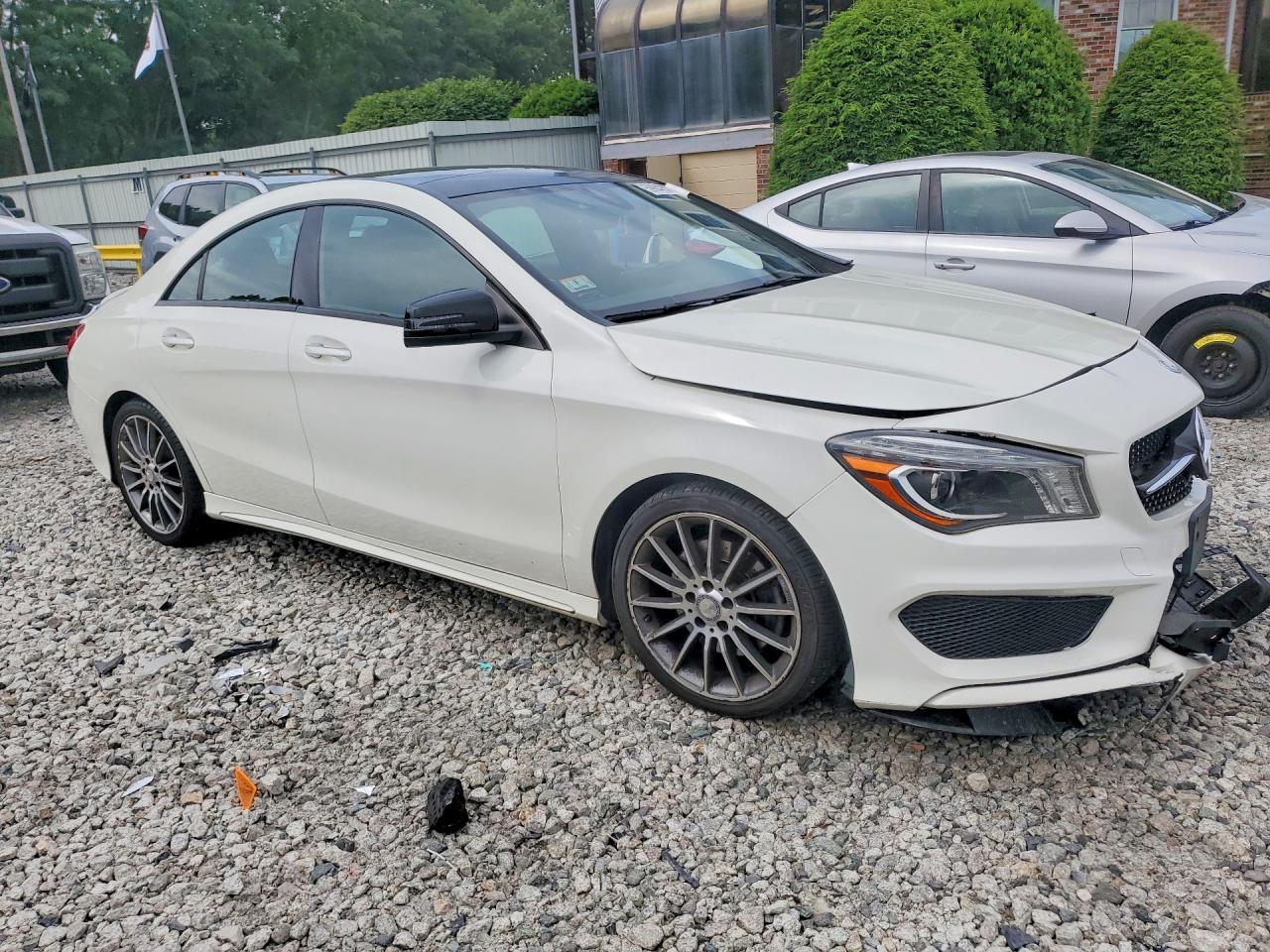 2016 Mercedes-Benz Cla 250 4Matic - zdjęcie 4