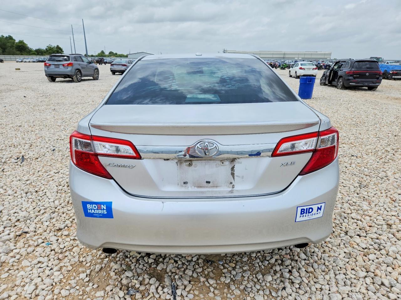 2013 Toyota Camry Xle V6 - zdjęcie 6