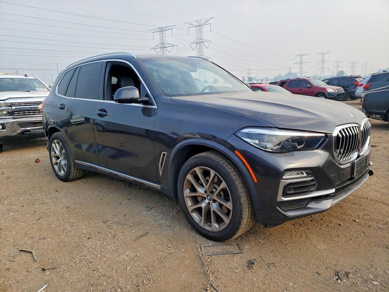 2021 BMW X5 xDrive40I - zdjęcie 4