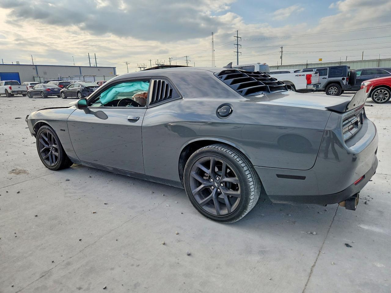 2023 Dodge Challenger R/T - zdjęcie 2