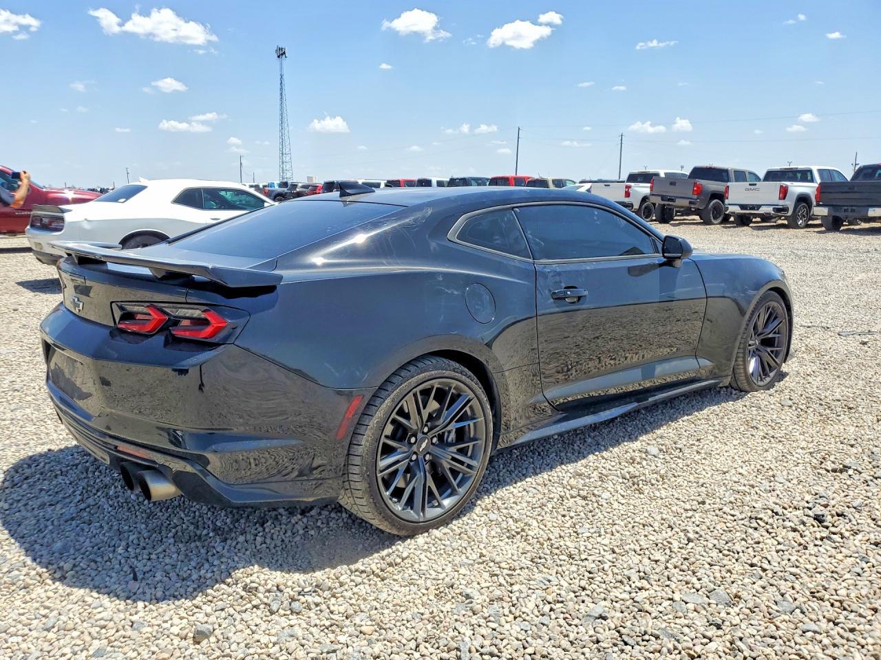 2019 Chevrolet Camaro Zl1 - zdjęcie 3