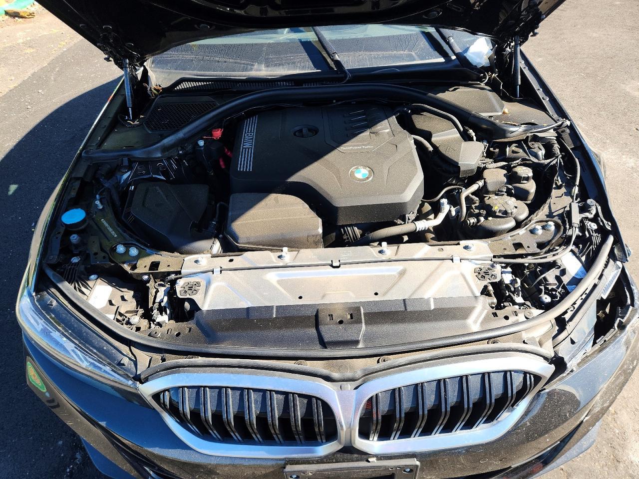 2024 BMW Seria 3 330i - zdjęcie 11