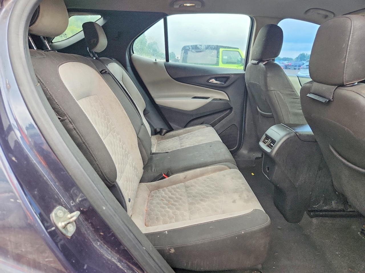 2018 Chevrolet Equinox Ls - zdjęcie 11