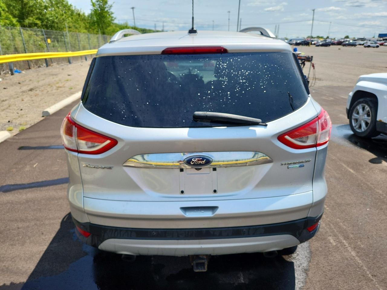 2014 Ford Escape Titanium - zdjęcie 6