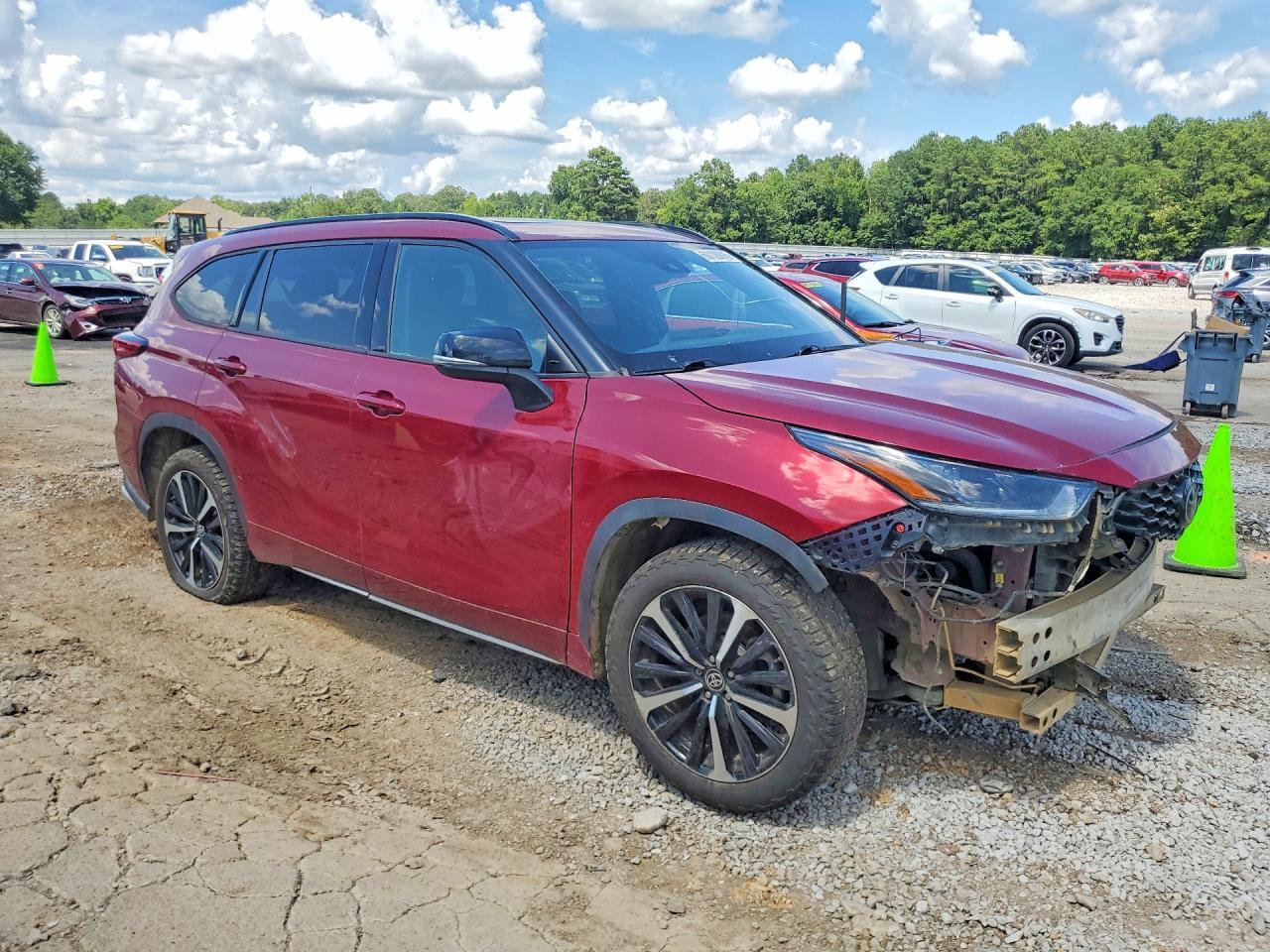 2021 Toyota Highlander Xse - zdjęcie 4