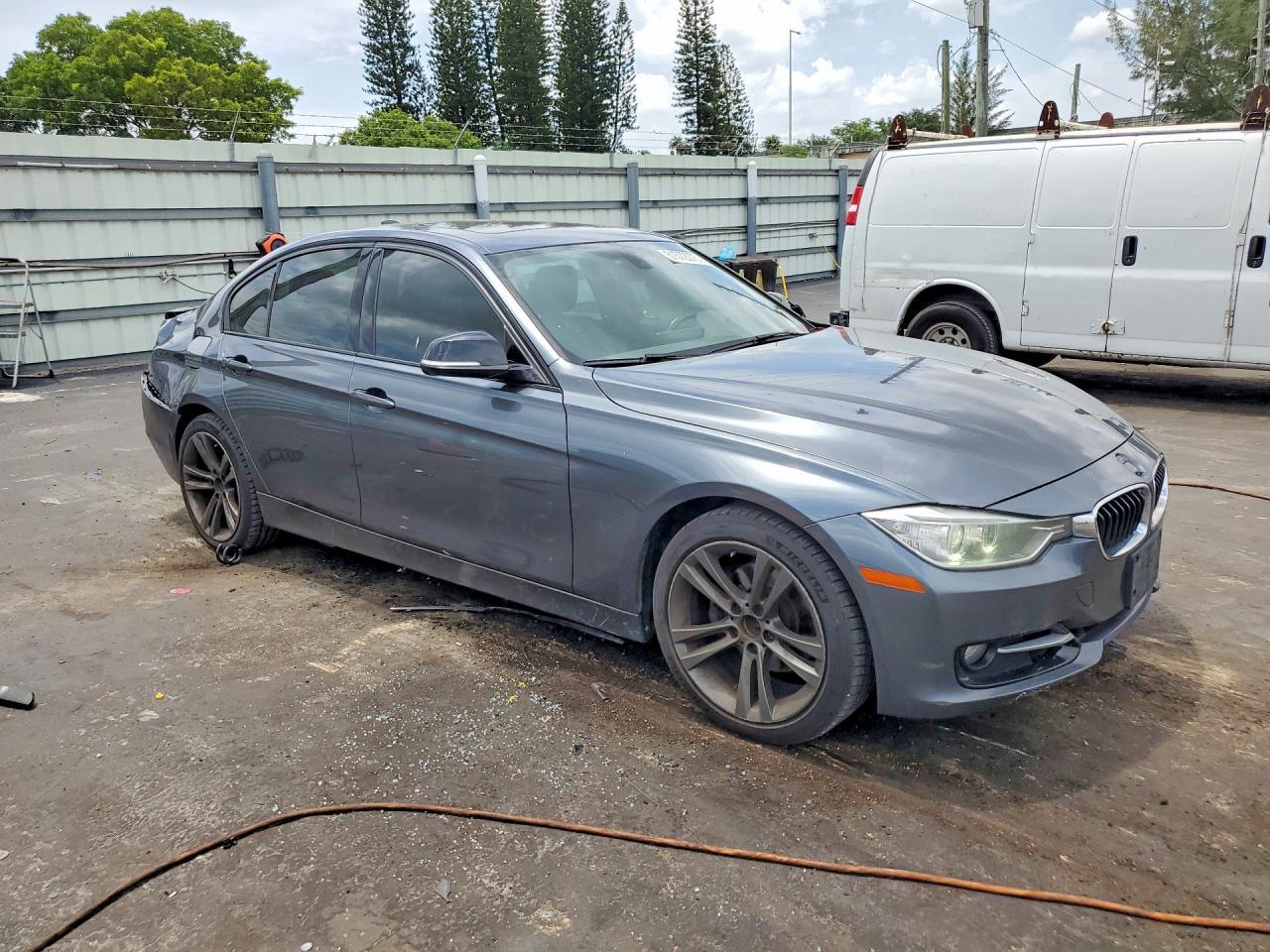 2013 BMW 328 Xi - zdjęcie 4