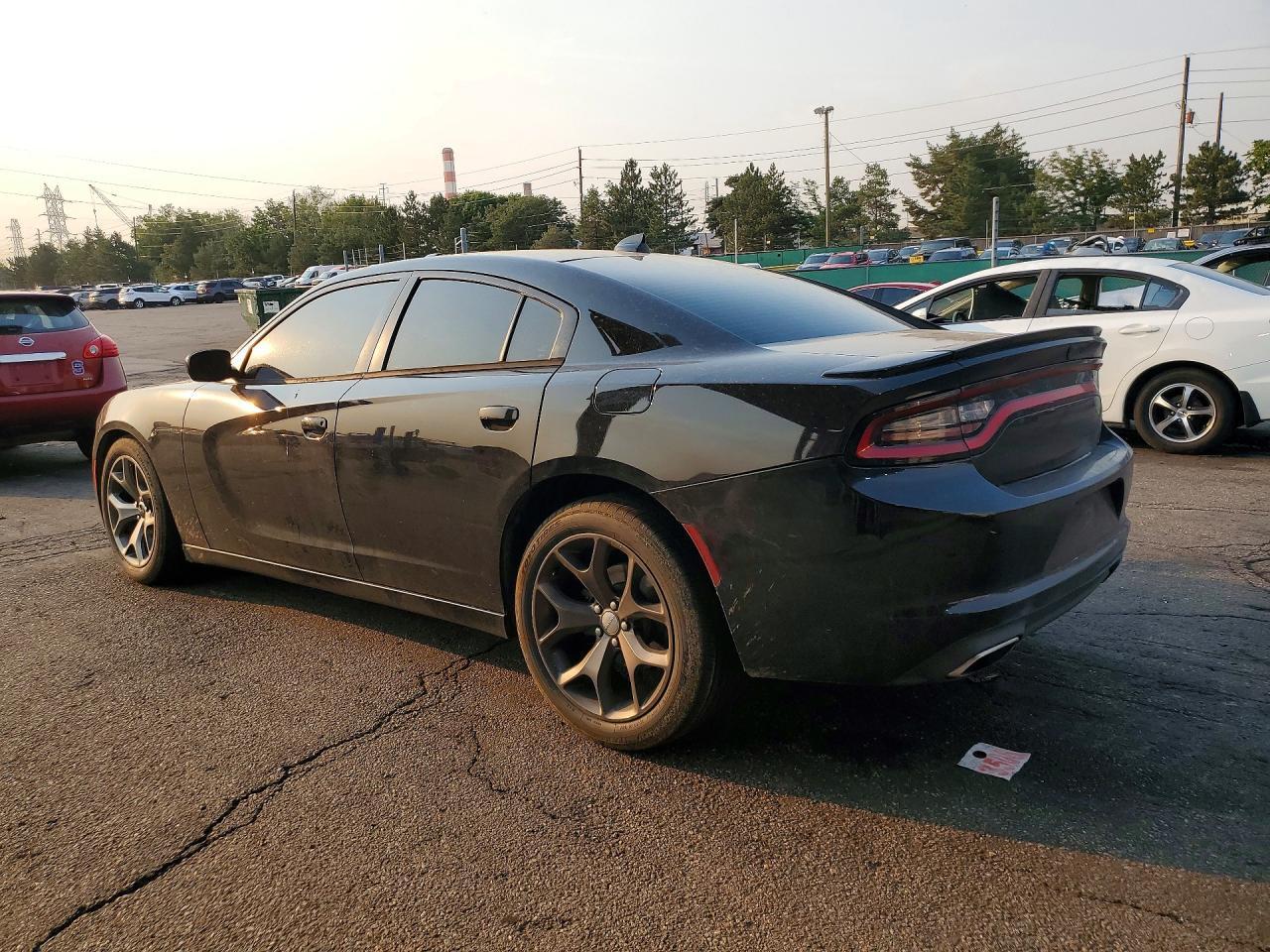 2015 Dodge Charger R/T - zdjęcie 2