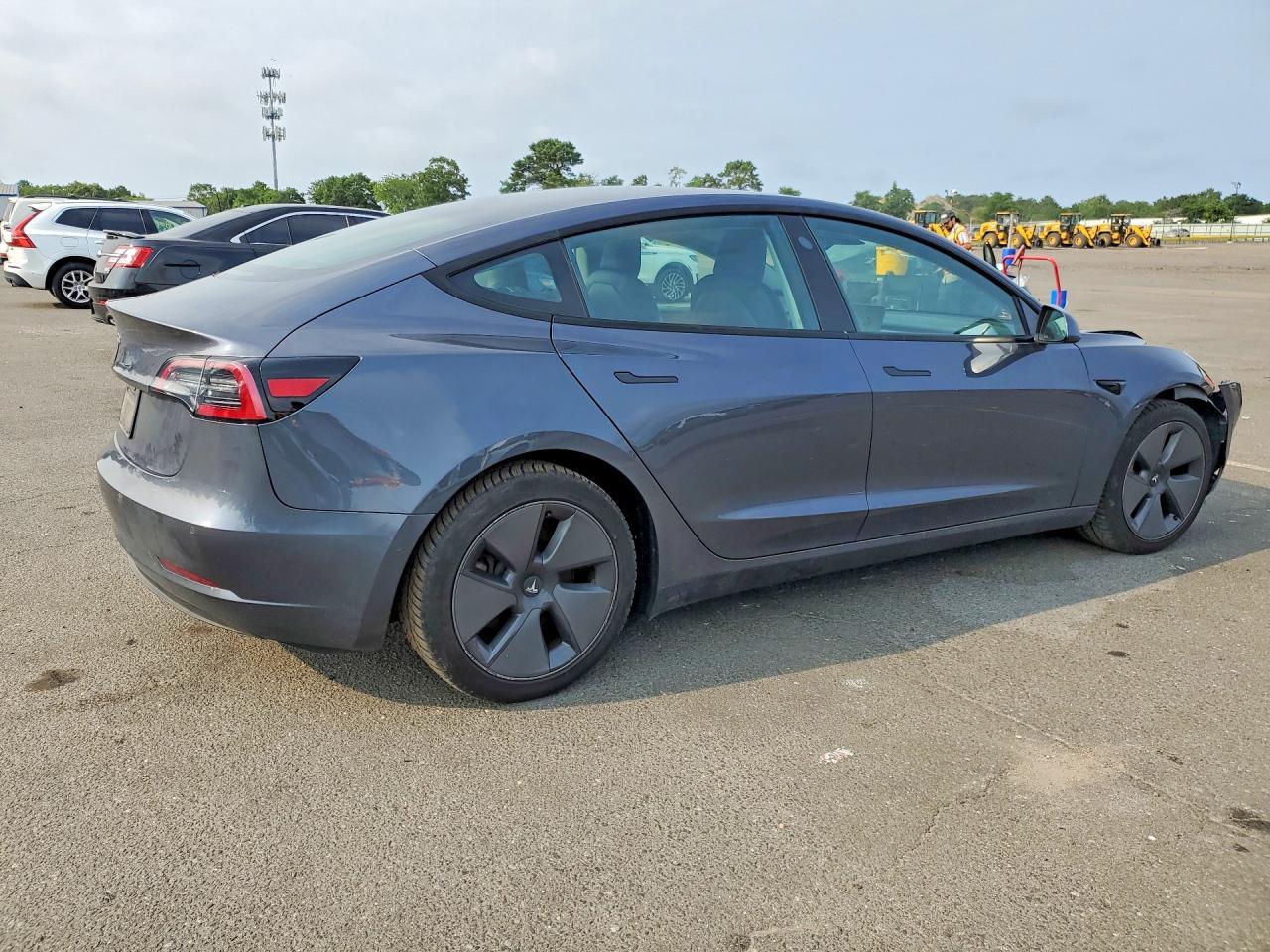 2021 Tesla Model 3 - zdjęcie 3