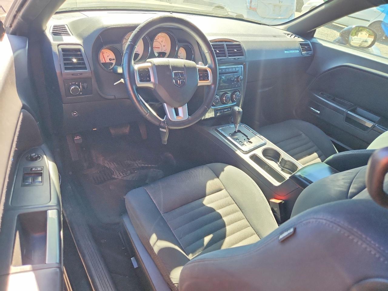 2014 Dodge Challenger Sxt - zdjęcie 8
