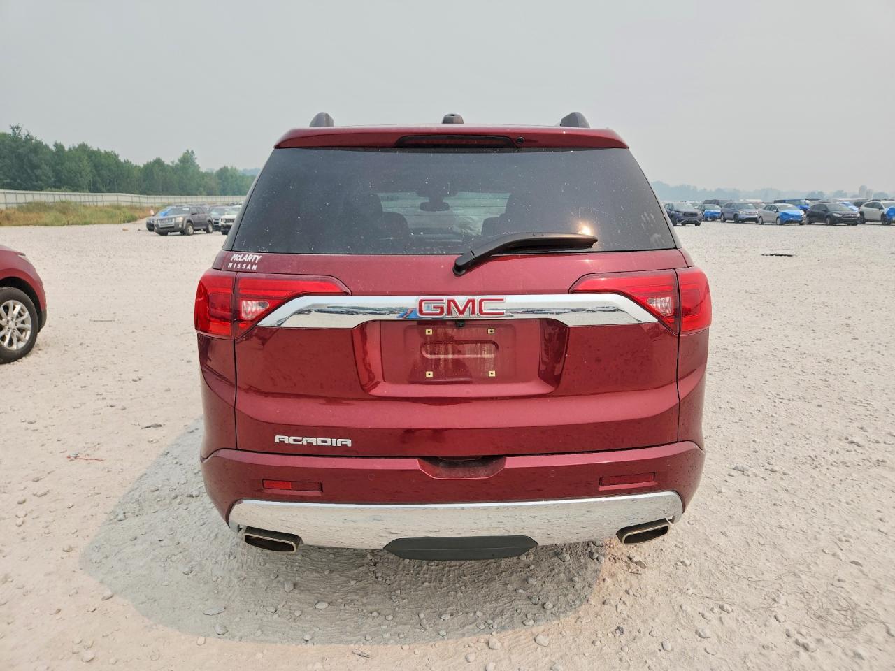 2017 GMC Acadia Denali - zdjęcie 6