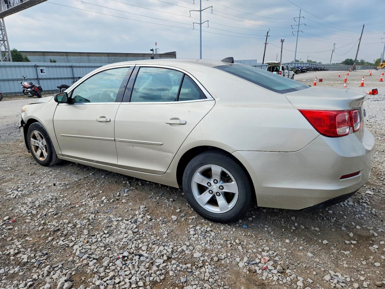 2013 Chevrolet Malibu Ls - zdjęcie 2
