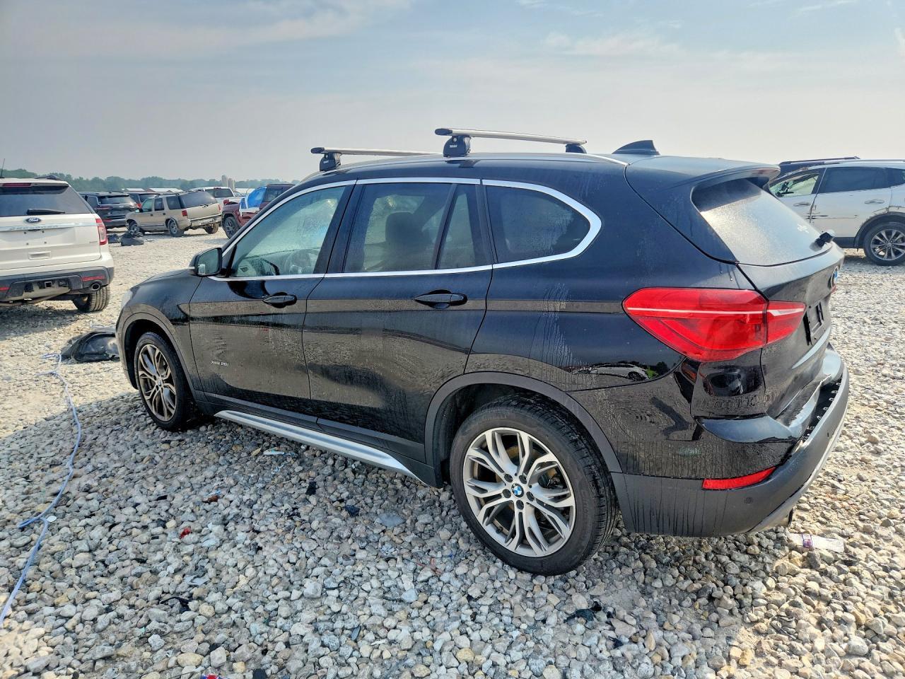 2017 BMW X1 xDrive28I - zdjęcie 2