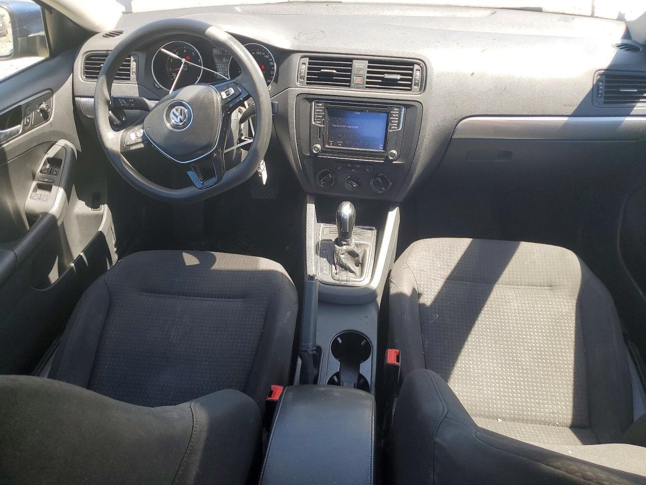 2017 Volkswagen Jetta S - zdjęcie 8