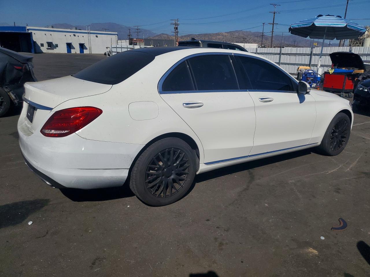 2015 Mercedes-Benz C 300 4Matic - zdjęcie 3