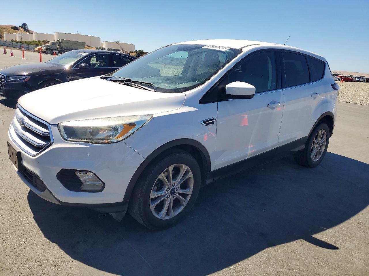 2017 Ford Escape Se - zdjęcie główne