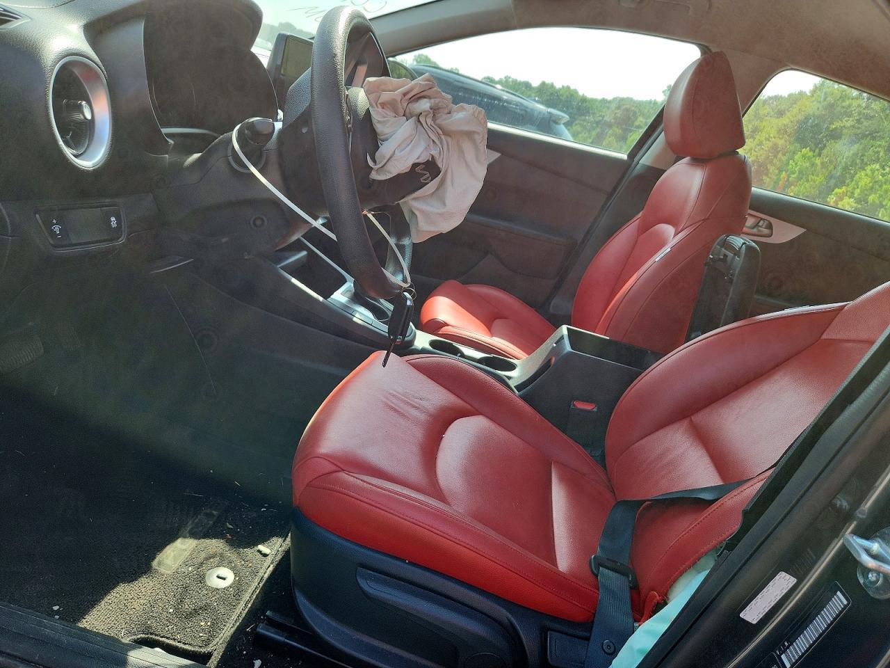 2024 Kia Forte Lxs - zdjęcie 7
