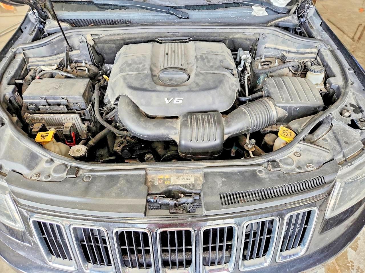 2014 Jeep Grand Cherokee - zdjęcie 11