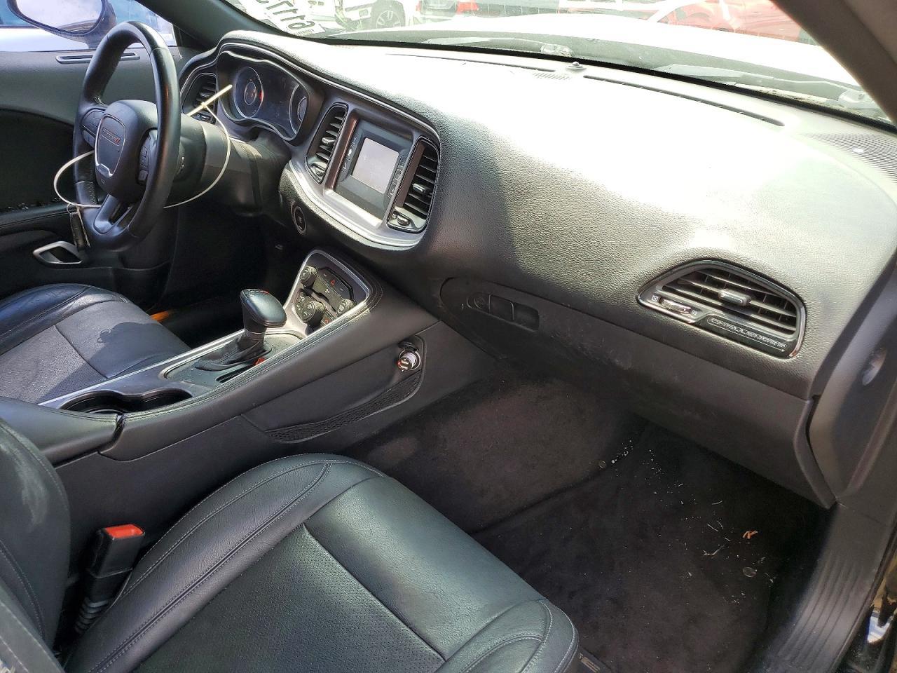2015 Dodge Challenger Sxt - zdjęcie 8