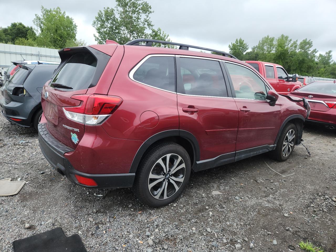 2023 Subaru Forester Limited - zdjęcie 3