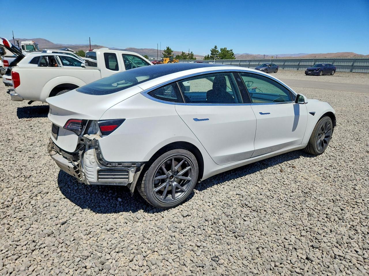 2019 Tesla Model 3 - zdjęcie 3