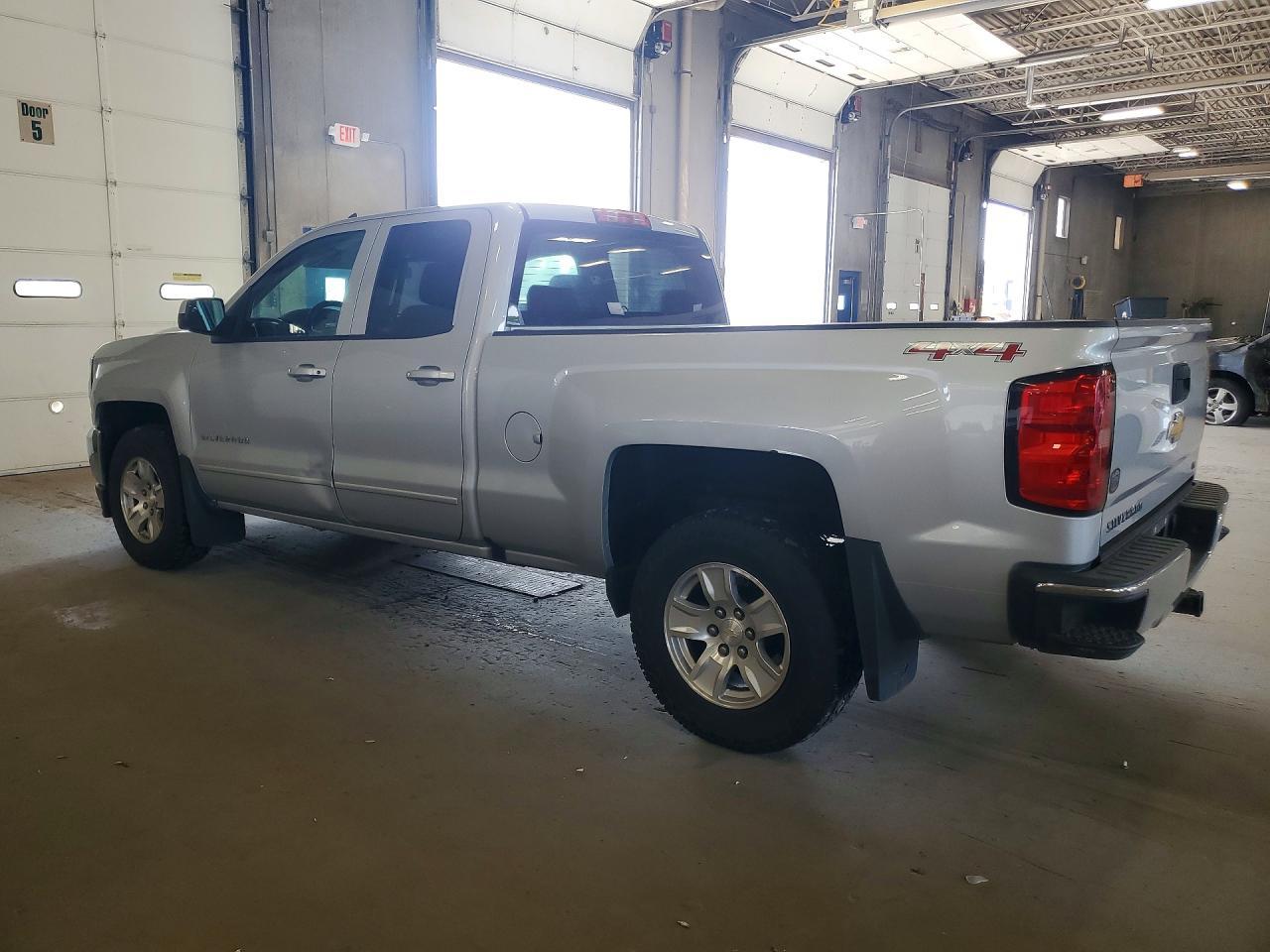2017 Chevrolet Silverado K1500 Lt - zdjęcie 2