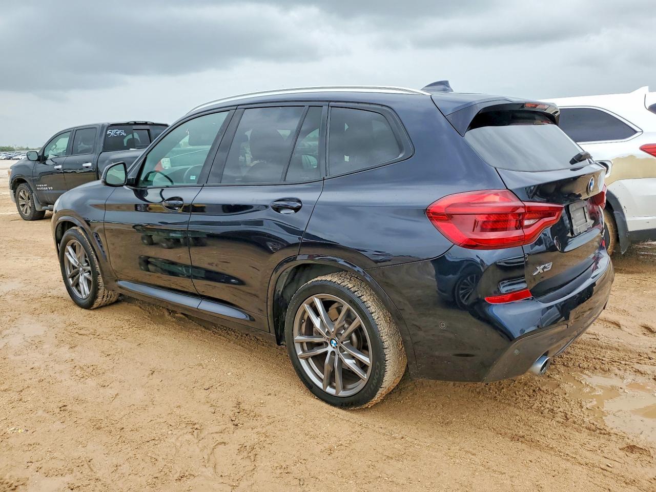 2019 BMW X3 xDrive30I - zdjęcie 2