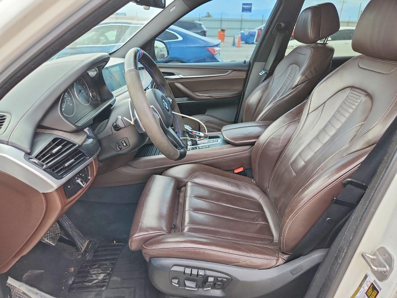 2016 BMW X5 xDrive50I - zdjęcie 7
