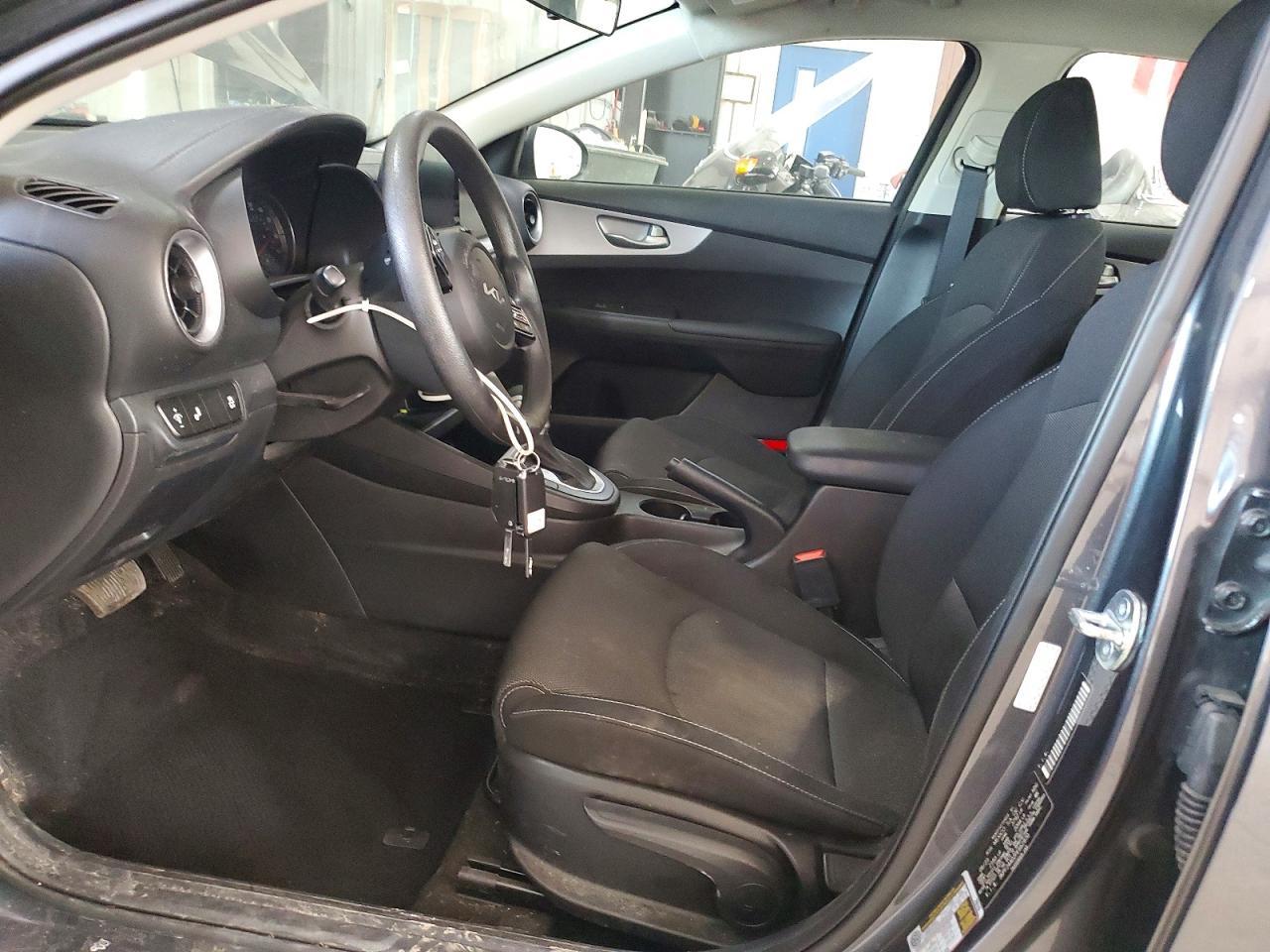 2023 Kia Forte Lxs - zdjęcie 7