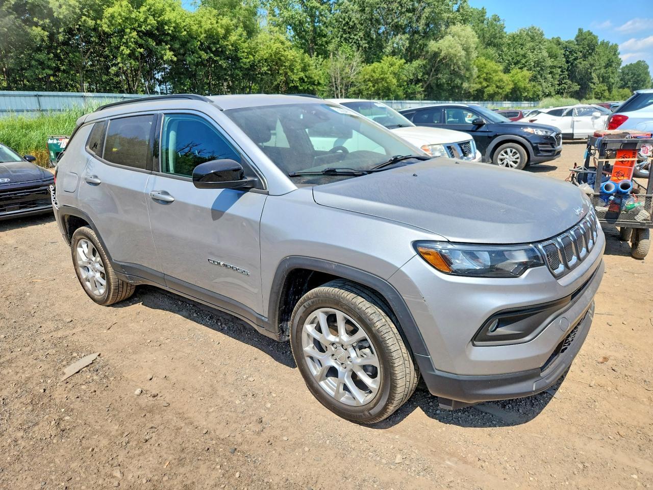 2022 Jeep Compass Latitude Lux - zdjęcie 4