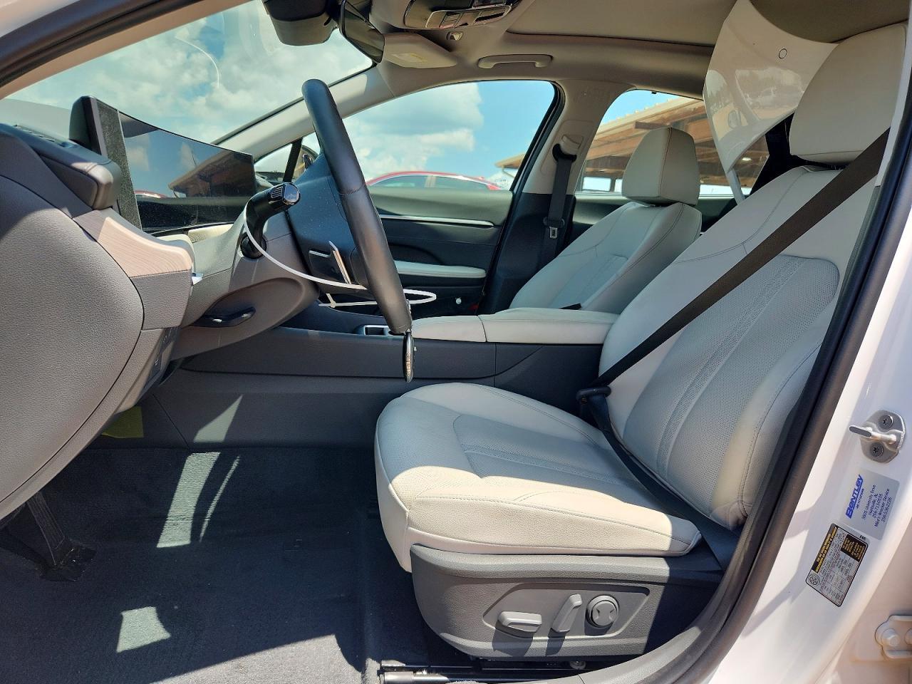 2025 Hyundai Sonata Hybrid Limited - zdjęcie 7