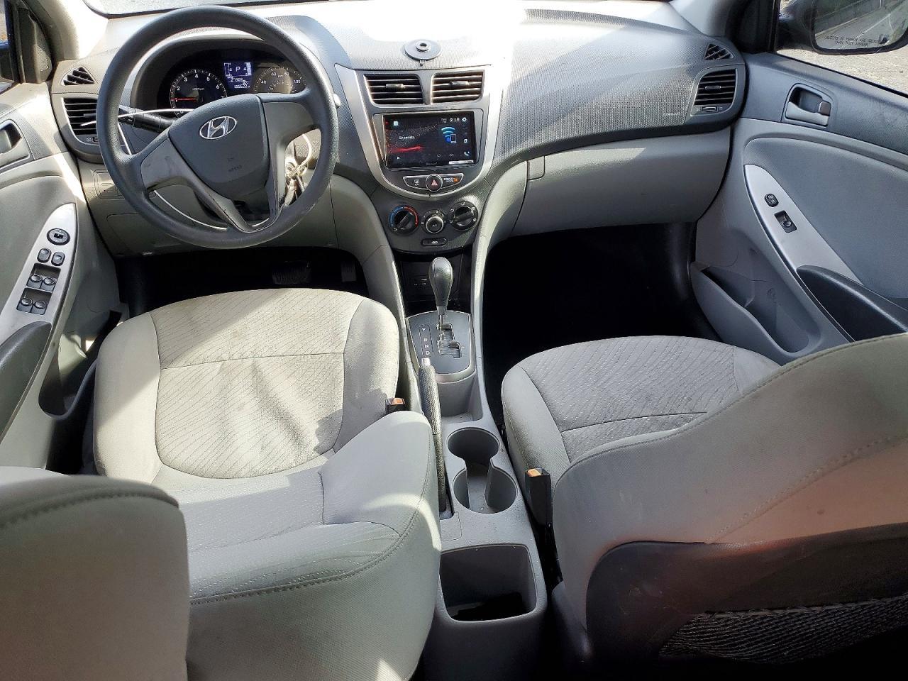 2015 Hyundai Accent Gls - zdjęcie 8