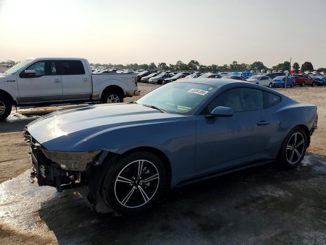2025 Ford Mustang - zdjęcie główne