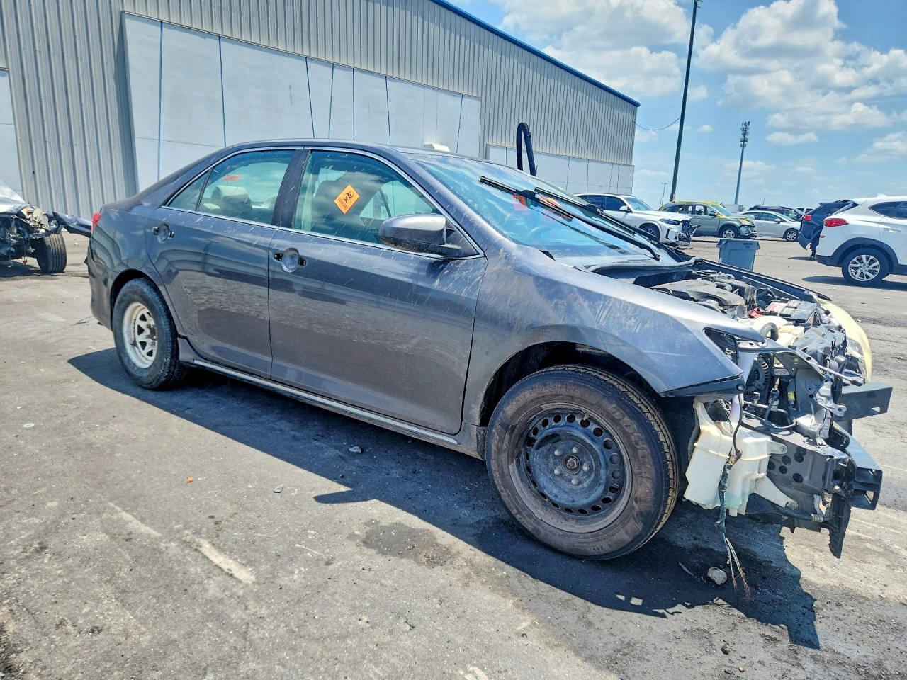 2013 Toyota Camry Le - zdjęcie 4
