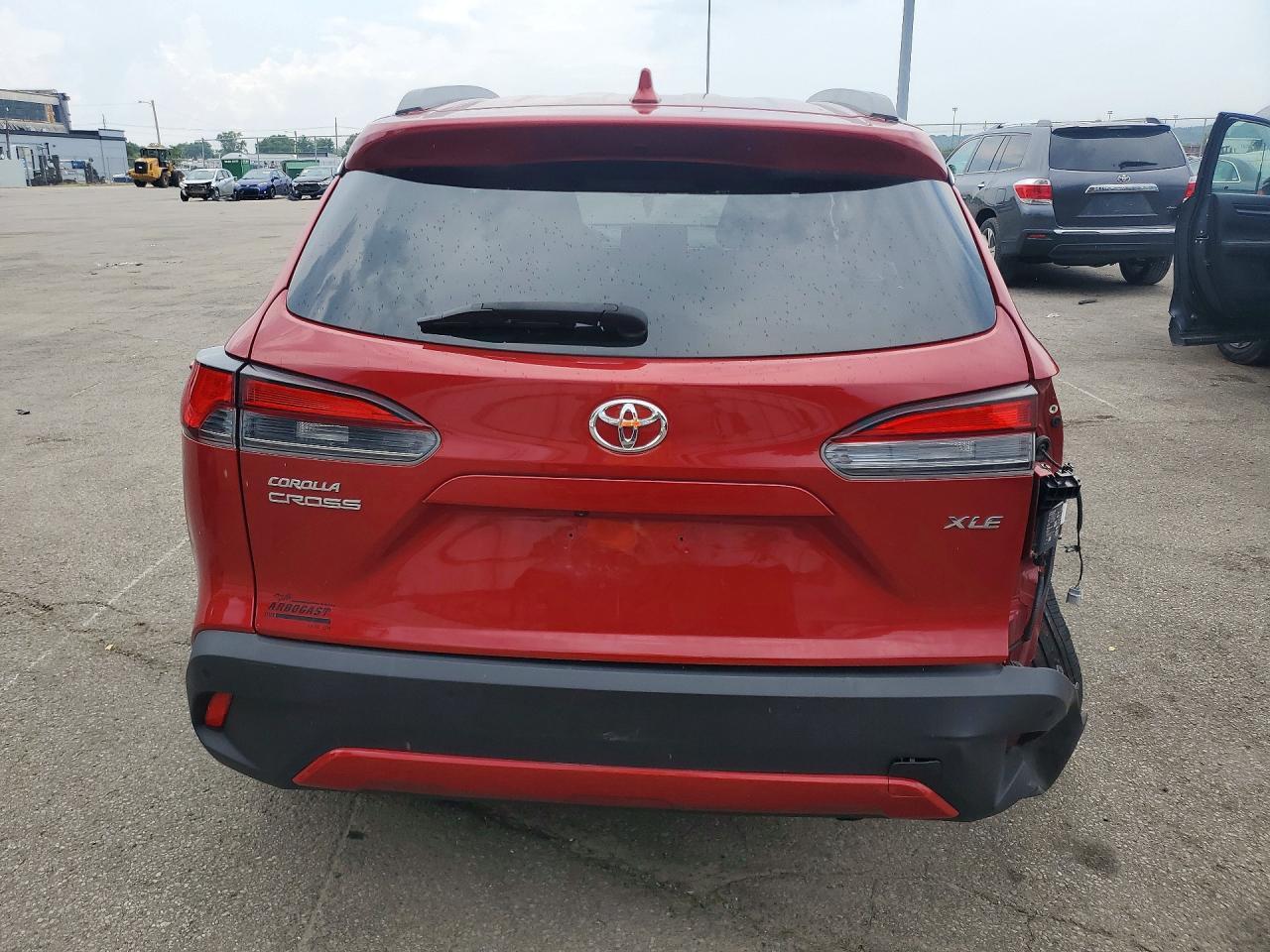 2022 Toyota Corolla Cross Xle - zdjęcie 6