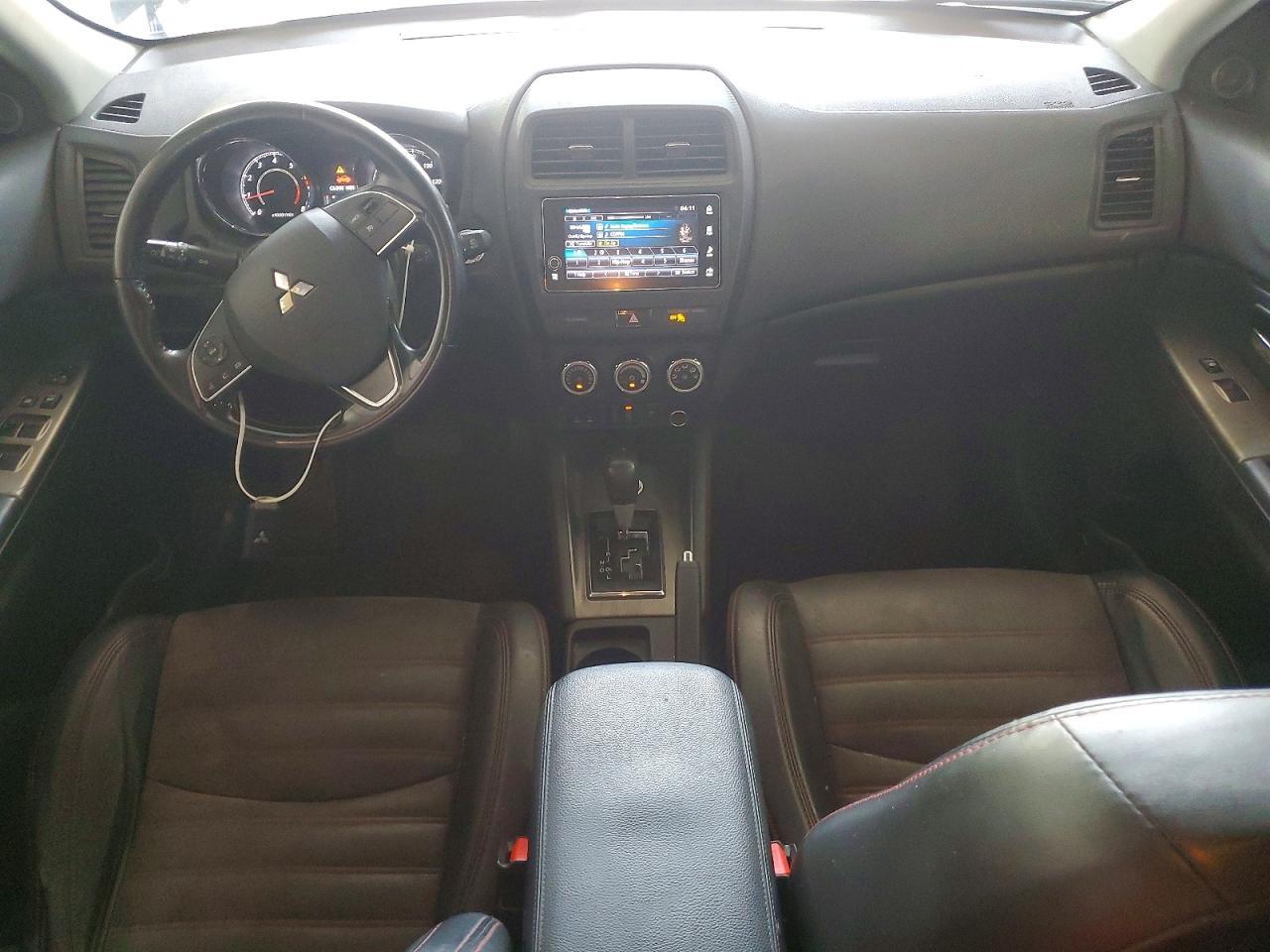 2018 Mitsubishi Outlander Sport Es - zdjęcie 8
