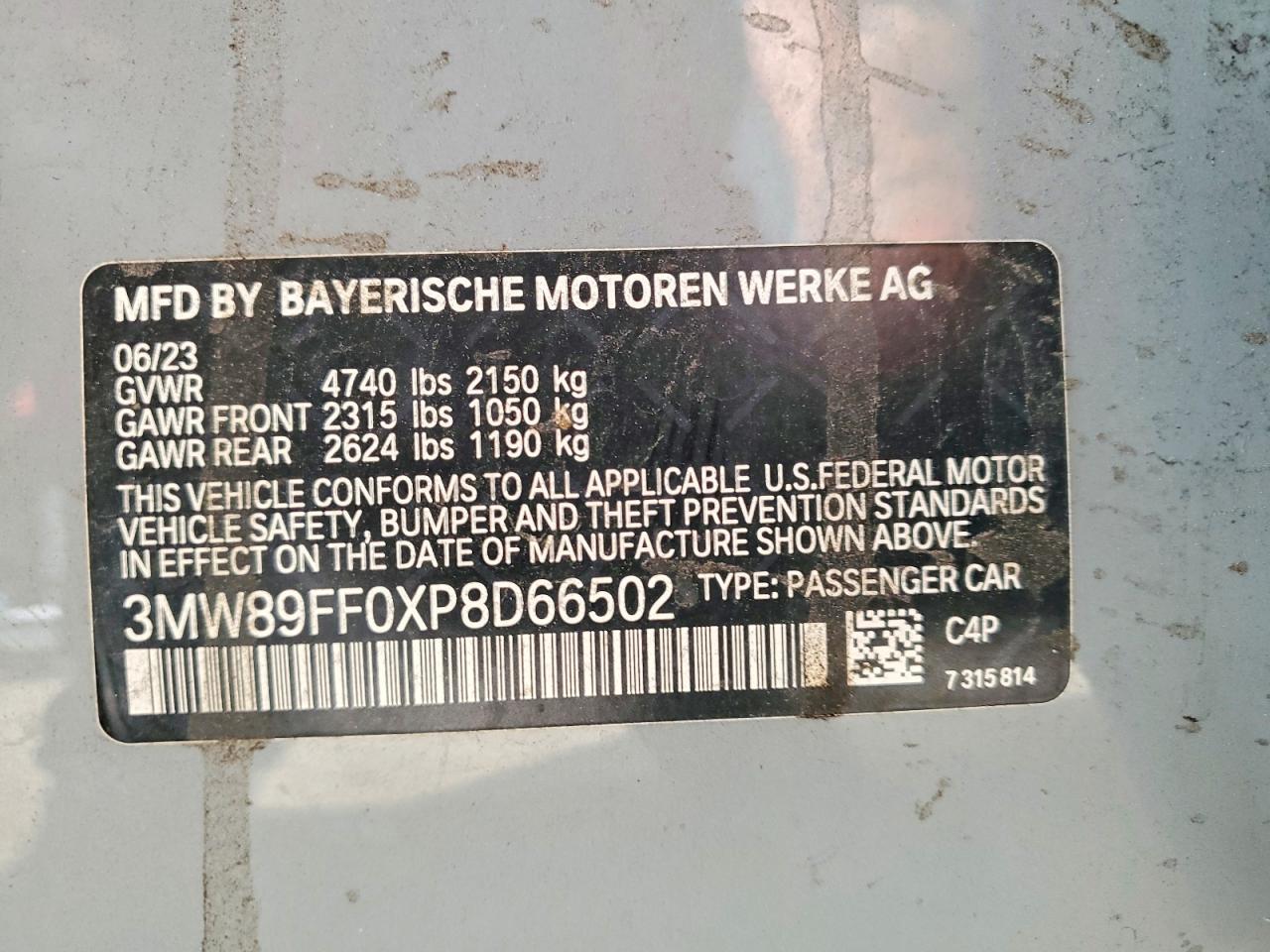 2023 BMW Seria 3 330i - zdjęcie 13