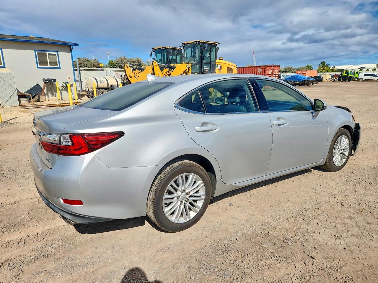 2016 Lexus Es 350 - zdjęcie 3
