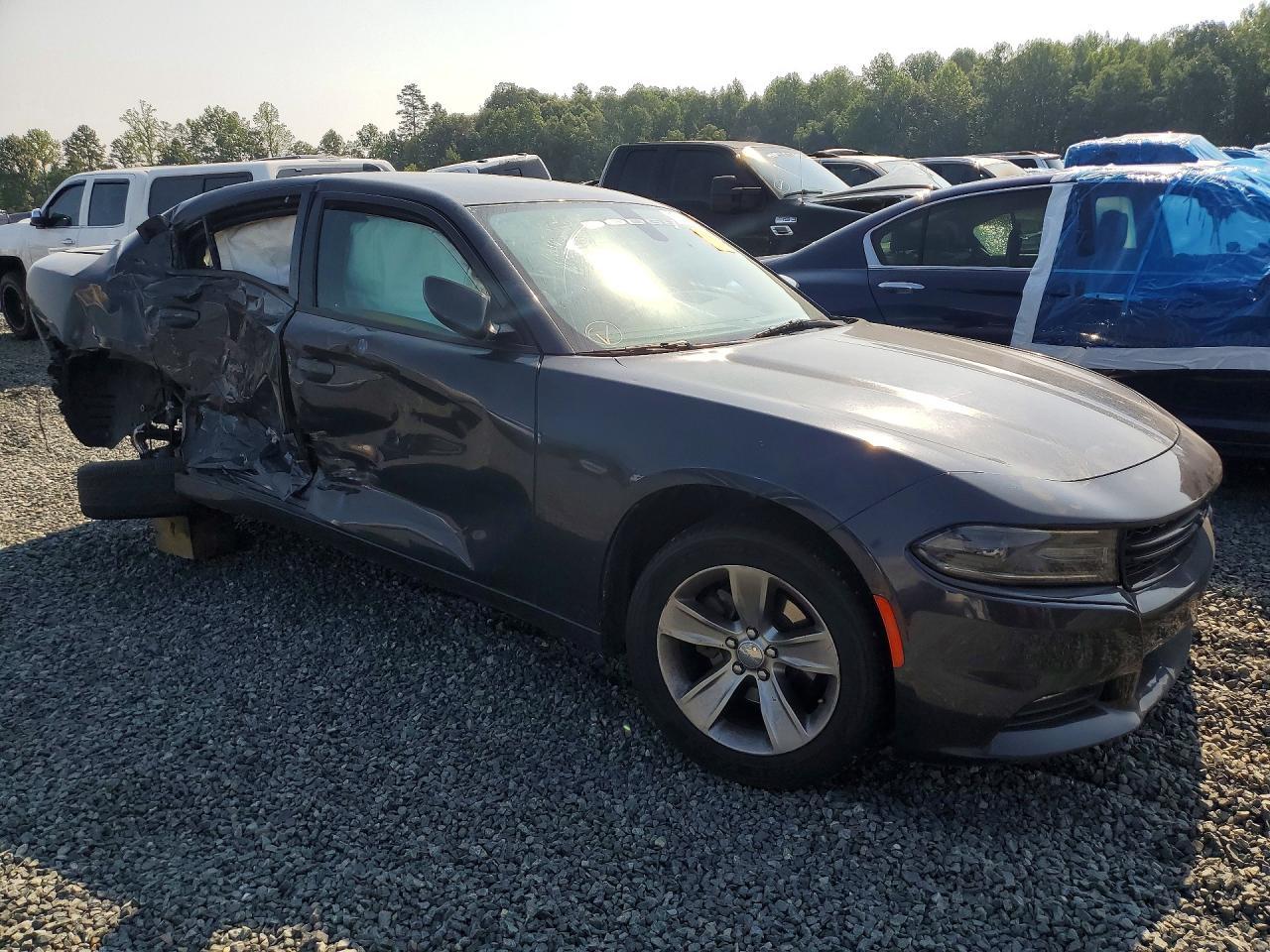 2016 Dodge Charger Sxt - zdjęcie 4