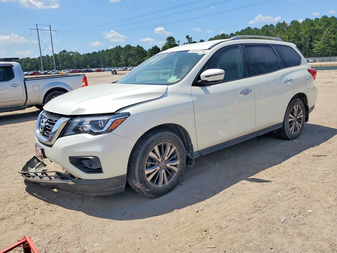 2018 Nissan Pathfinder Sv - zdjęcie główne